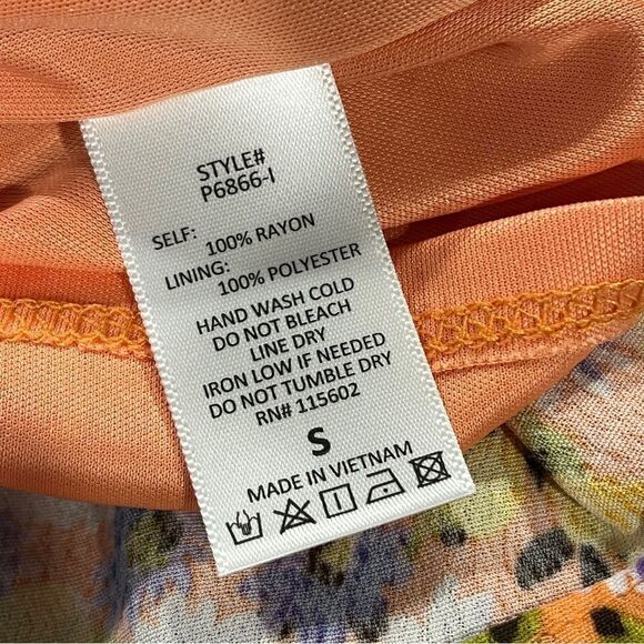 Floral Off-Shoulder mini Romper size small - Picture 13 of 14